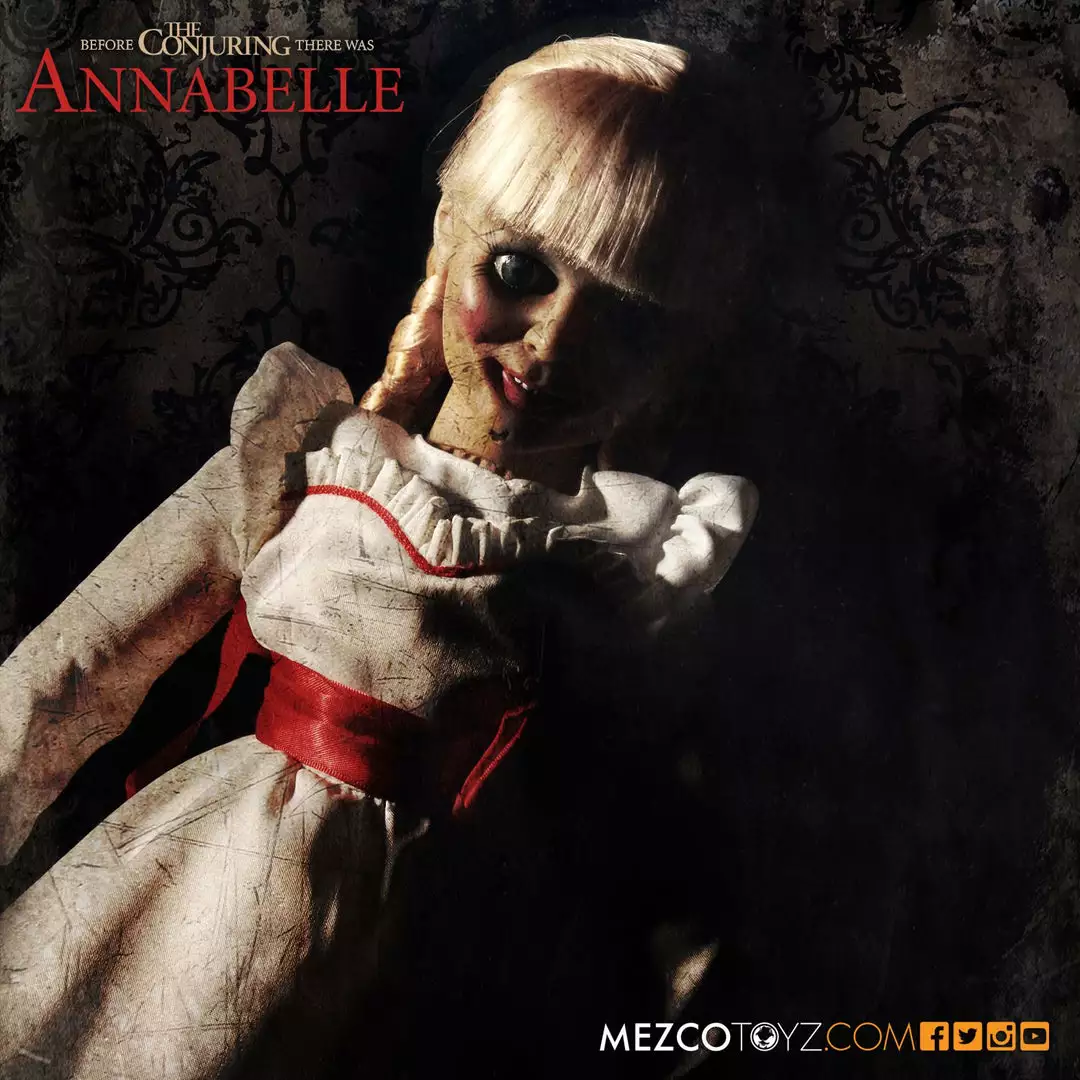 Halloween Mezco Annabelle The Conjuring Doll MDS Roto Plush 5 Halloween Mezco Annabelle The Conjuring Doll MDS Roto Plush