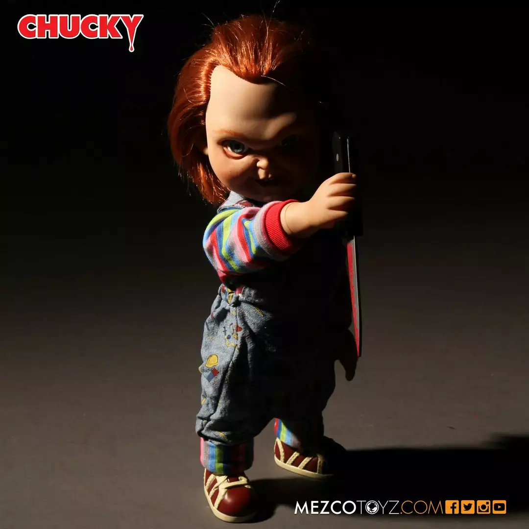 Halloween Mezco Toyz Sneering Chucky 15" Mega Good Guy Action Figure With Sound 5 Halloween Mezco Toyz Sneering Chucky 15" Mega Good Guy Action Figure With Sound