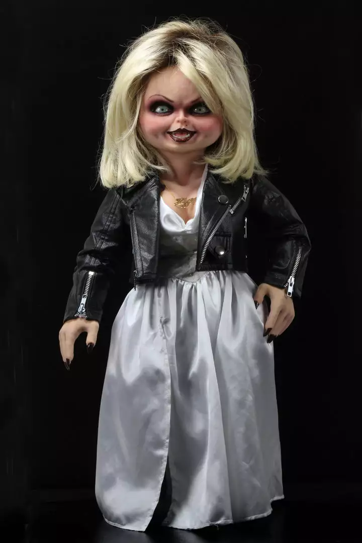Collectors Row Inc. NECA - Bride Of Chucky - 1:1 Replica - Life-Size Tiffany 3 Collectors Row Inc. NECA - Bride Of Chucky - 1:1 Replica - Life-Size Tiffany