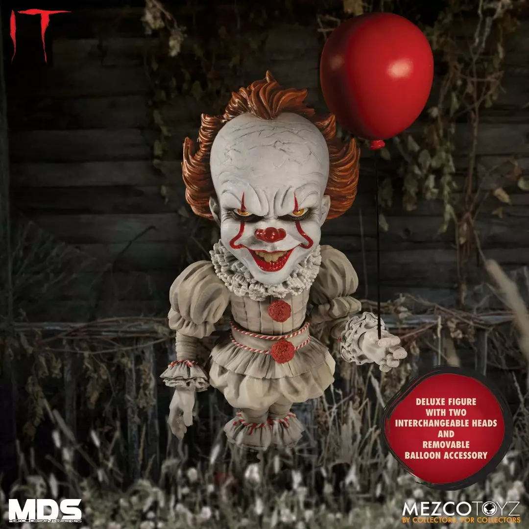 Mezco IT: Pennywise Designer Series Deluxe Action Figure 4 Mezco IT: Pennywise Designer Series Deluxe Action Figure