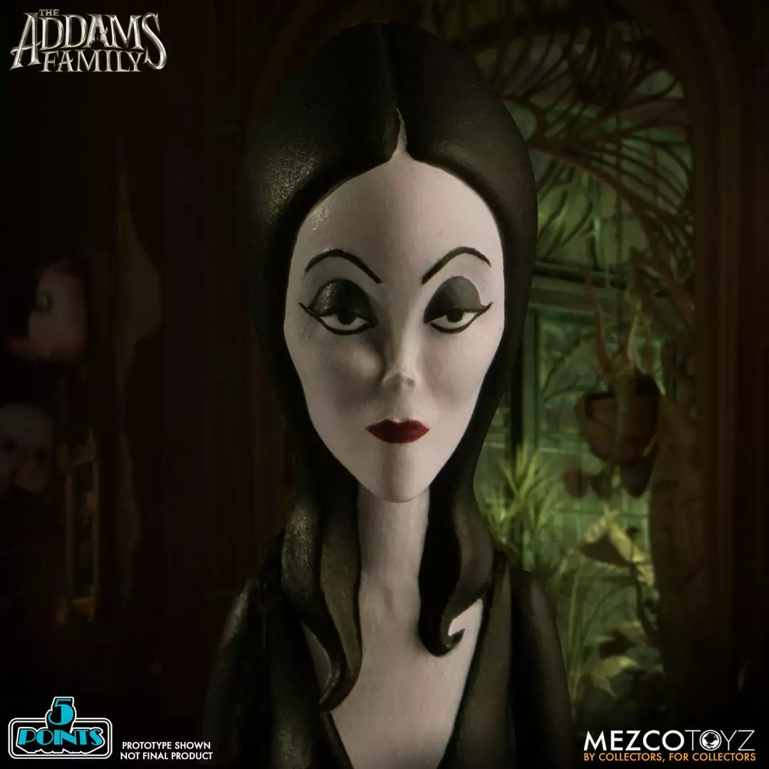 Mezco The Addams Family Set Of 4 (8 Characters) By 5 Point 9 Mezco The Addams Family Set Of 4 (8 Characters) By 5 Point