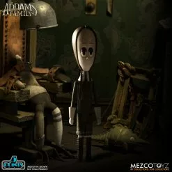 Mezco The Addams Family Set Of 4 (8 Characters) By 5 Point 32 Mezco The Addams Family Set Of 4 (8 Characters) By 5 Point