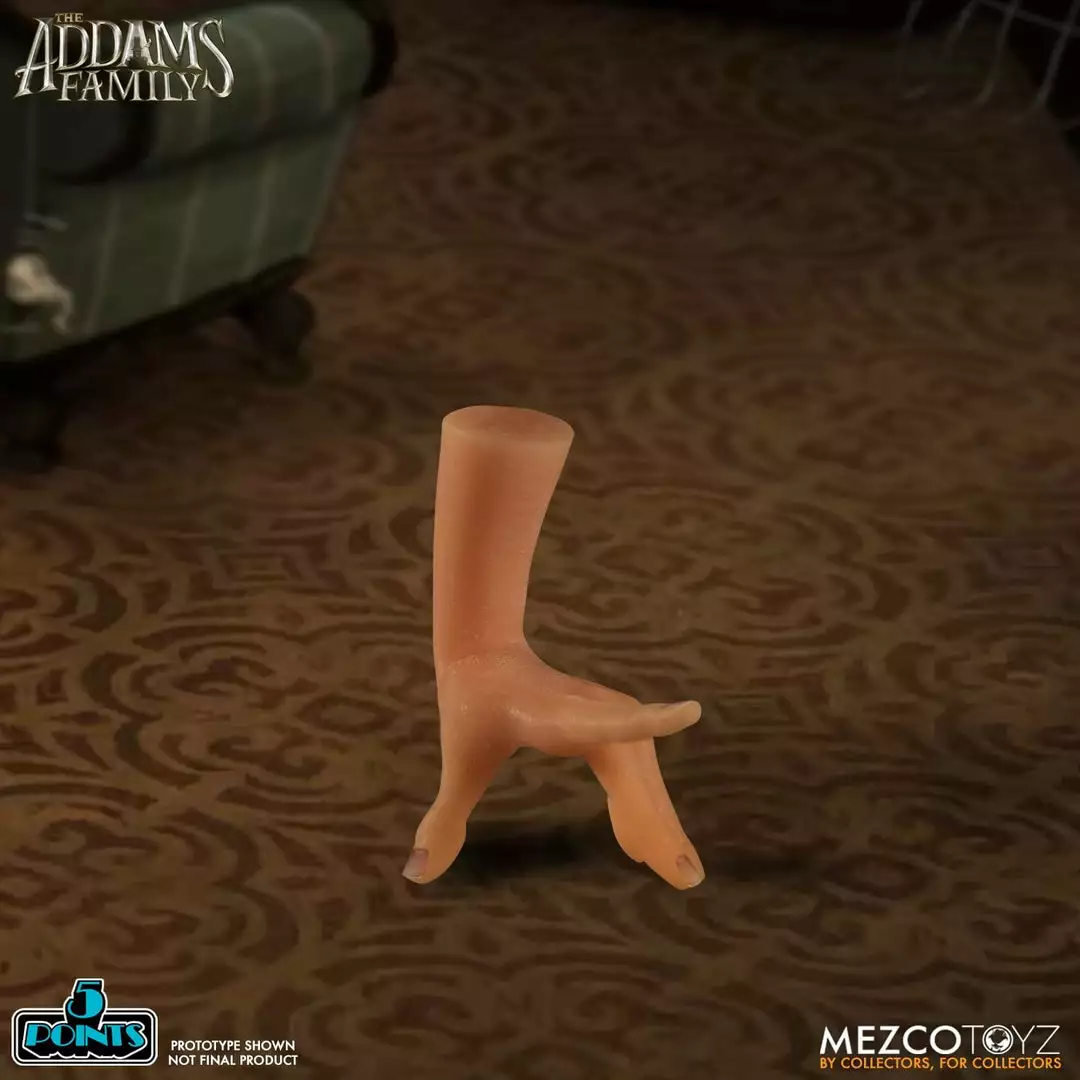 Mezco The Addams Family Set Of 4 (8 Characters) By 5 Point 18 Mezco The Addams Family Set Of 4 (8 Characters) By 5 Point