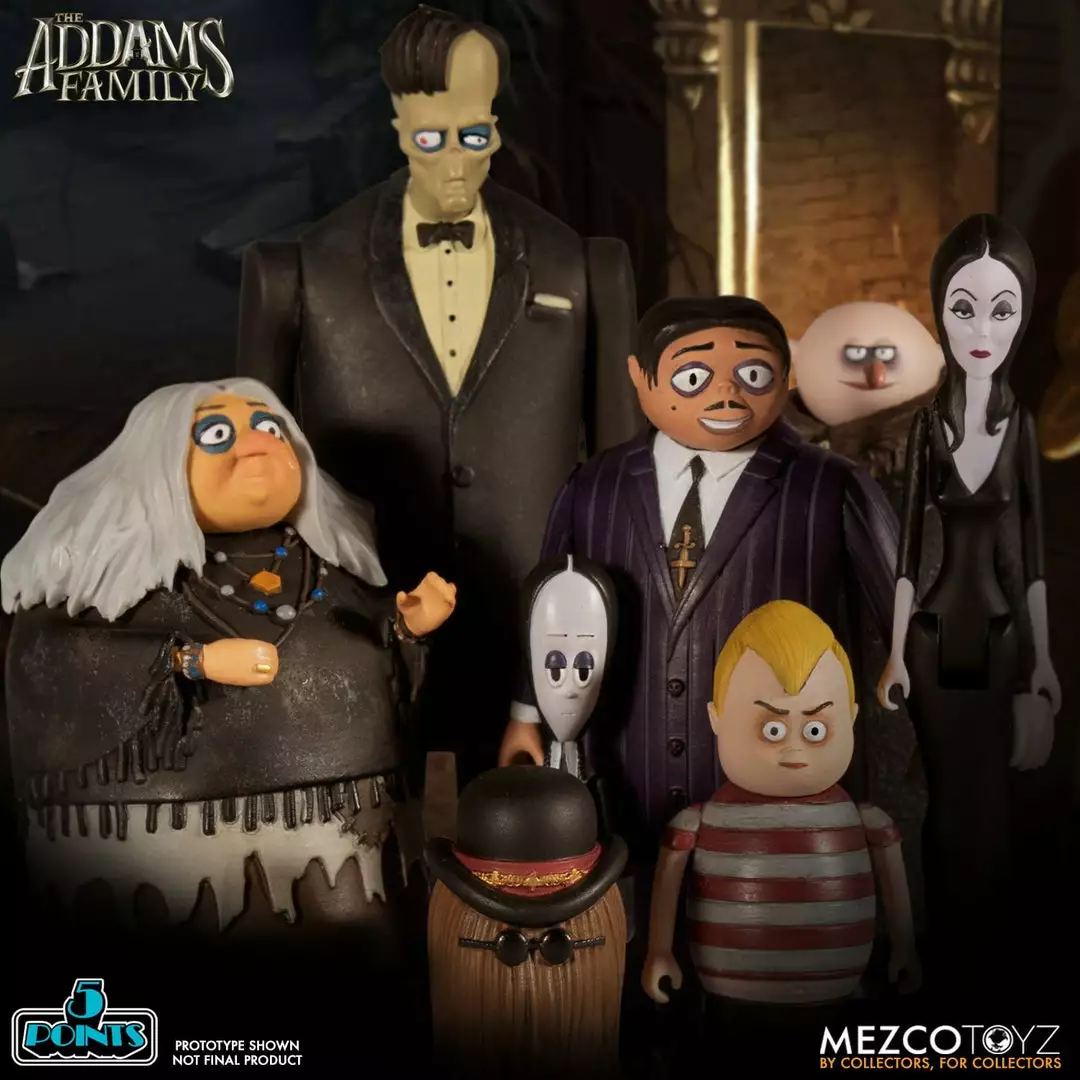 Mezco The Addams Family Set Of 4 (8 Characters) By 5 Point 4 Mezco The Addams Family Set Of 4 (8 Characters) By 5 Point