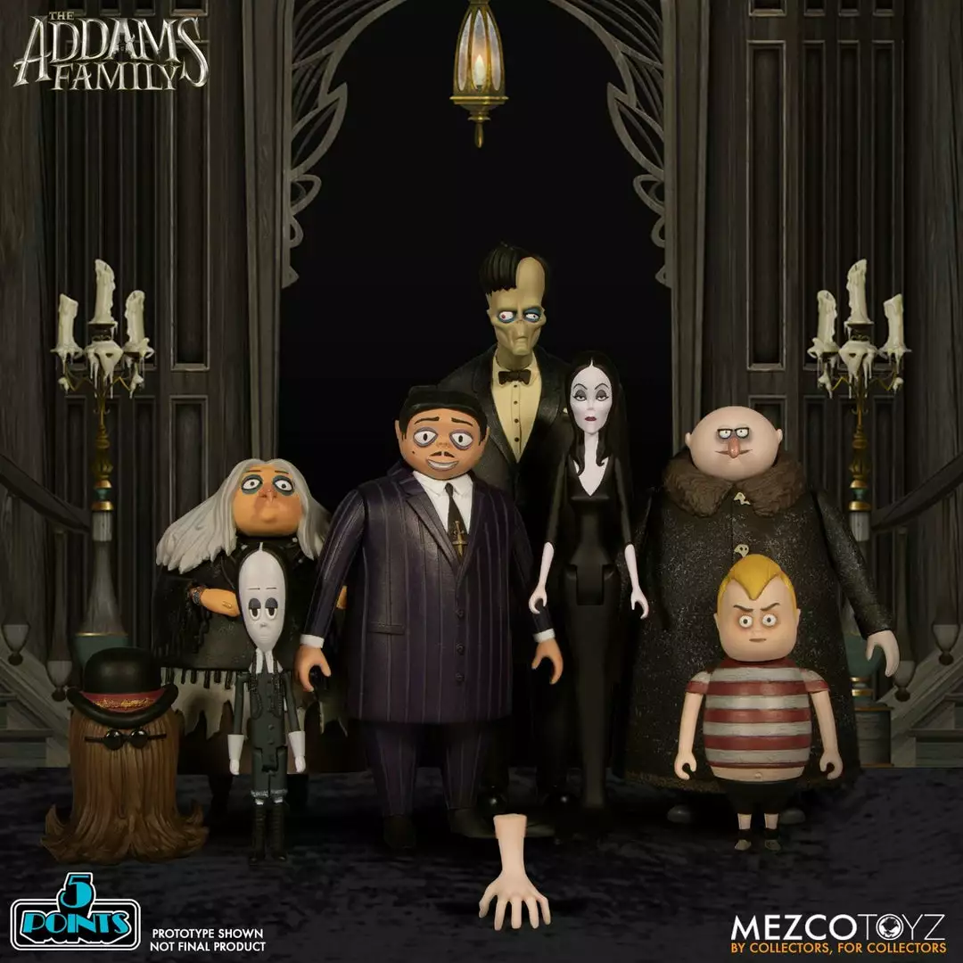 Mezco The Addams Family Set Of 4 (8 Characters) By 5 Point 3 Mezco The Addams Family Set Of 4 (8 Characters) By 5 Point