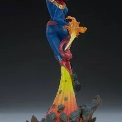 Sideshow Collectibles Captain Marvel Statue