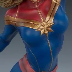 Sideshow Collectibles Captain Marvel Statue