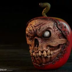 Sideshow Collectibles Court Of The Dead Skull Apple (Rotten Version)