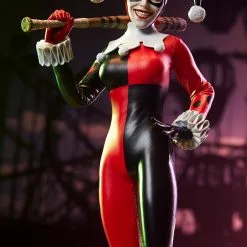 Sideshow Collectibles Harley Quinn Sixth Scale Figure
