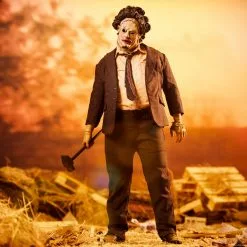 Sideshow Collectibles Halloween Texas Chainsaw Massacre 1974 Pretty Woman Leatherface Sixth Scale Figure