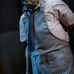 Sideshow Collectibles Halloween Texas Chainsaw Massacre 1974 Pretty Woman Leatherface Sixth Scale Figure