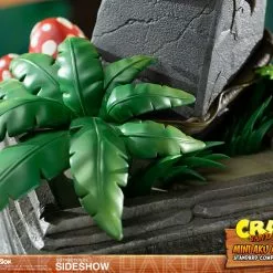 First 4 Figures Crash Bandicoot Mini Aku Aku Mask Statue