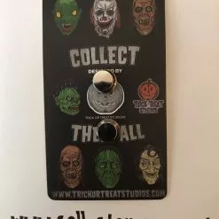 Trick Or Treat Studios Halloween CLOWN SKINNER Enamel Pin Officially Licensed