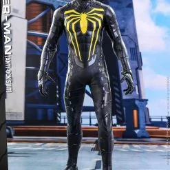Hot Toys Spider-Man (Anti-Ock Suit) DELUXE Sixth Scale Figure Hot Toys Limited 23 Hot Toys Spider-Man (Anti-Ock Suit) DELUXE Sixth Scale Figure Hot Toys Limited