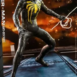 Hot Toys Spider-Man (Anti-Ock Suit) Sixth Scale Figure 18 Hot Toys Spider-Man (Anti-Ock Suit) Sixth Scale Figure