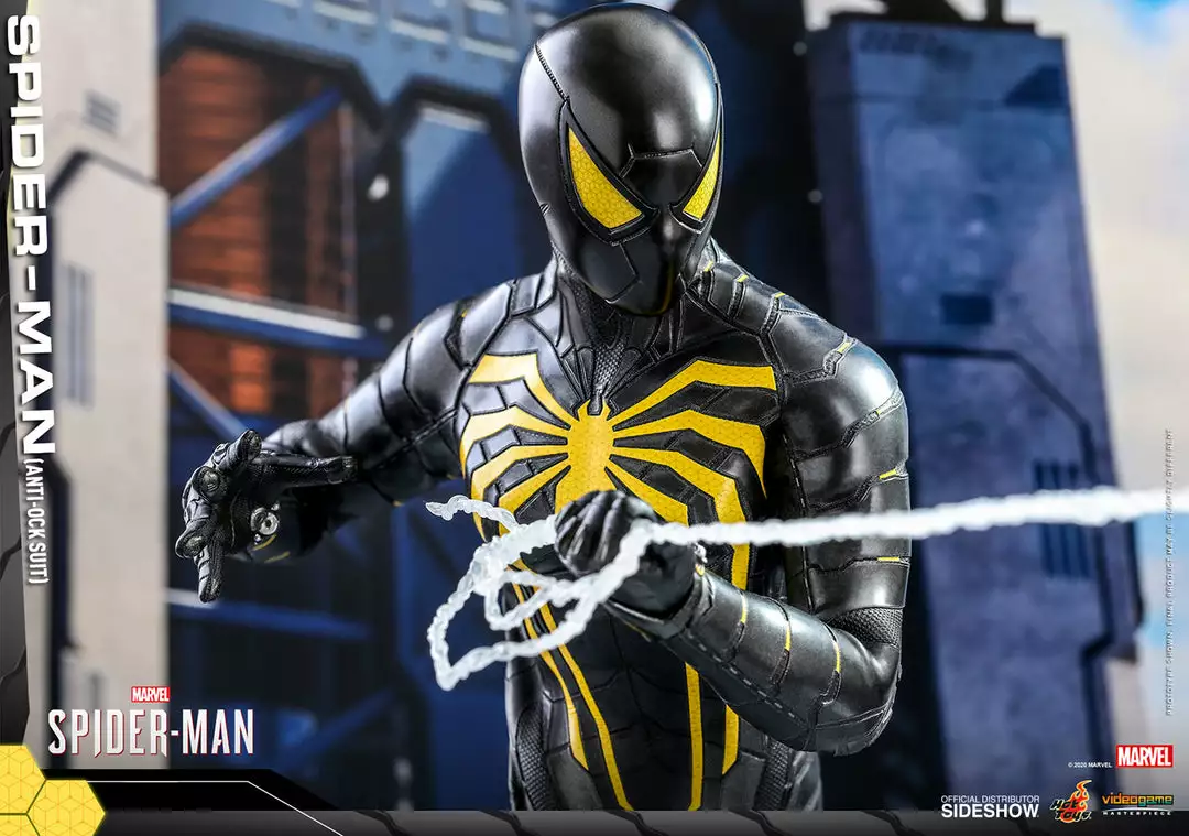 Hot Toys Spider-Man (Anti-Ock Suit) Sixth Scale Figure 5 Hot Toys Spider-Man (Anti-Ock Suit) Sixth Scale Figure